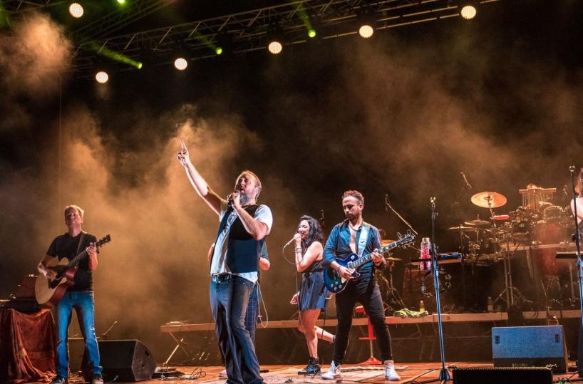 «Canto Libero»: a Bari, Lecce e Taranto l'omaggio in musica a Battisti e Mogol