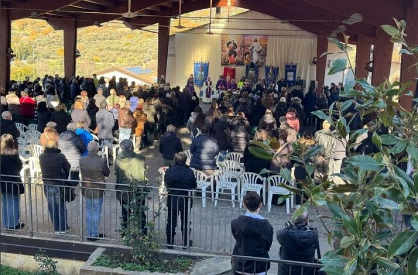 Basilicata, i funerali degli operai lucani morti a Calenzano: «Non si può morire di lavoro»