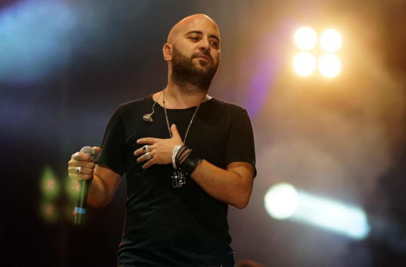 Negramaro, Giuliano Sangiorgi diventa papà-bis: lui e la compagna Ilaria Macchia aspettano un bambino