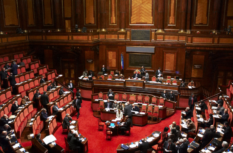 Sul tavolo del governo arriva la decisione per il caso Bari