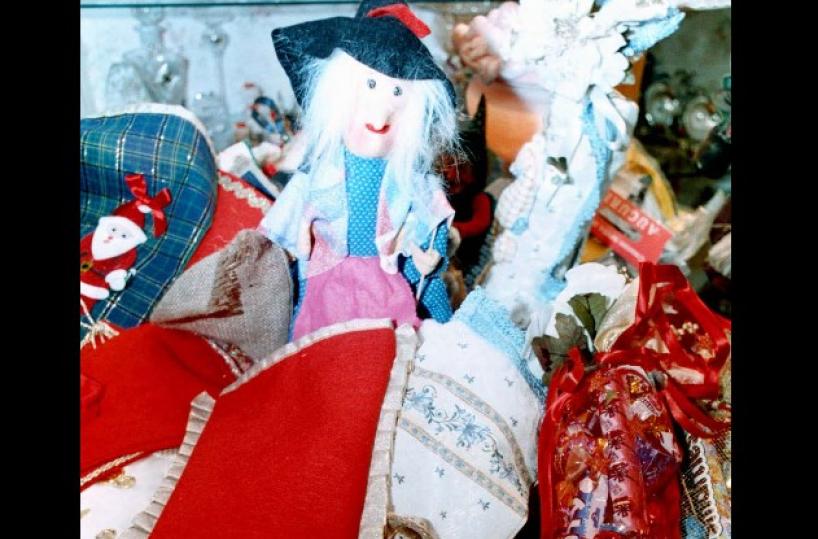 Le caramelle della Befana: anche in Puglia il rito della calza che unisce grandi e piccini