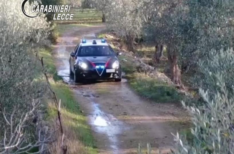 Galatone, vicino di casa fa da «antifurto» e allerta i carabinieri: arrestati tre ladri