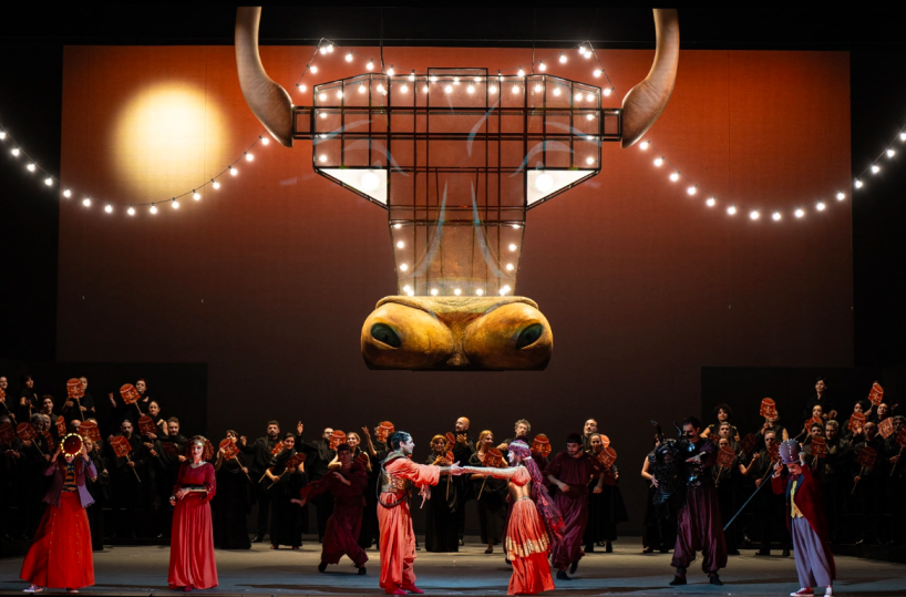 Nell’opera di Piovani per il Petruzzelli il mito del Minotauro