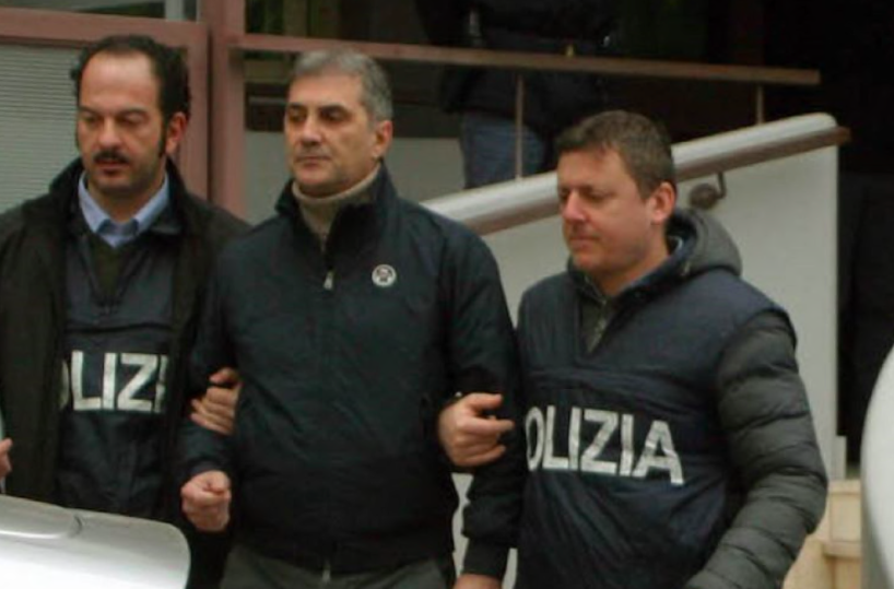 Documenti falsi e abitazione, si cercano i fiancheggiatori del boss foggiano Olinto Bonalumi