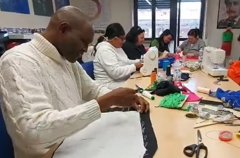 Dalle baracche di Borgo Mezzanone al corso di sarto: la storia di Gibli