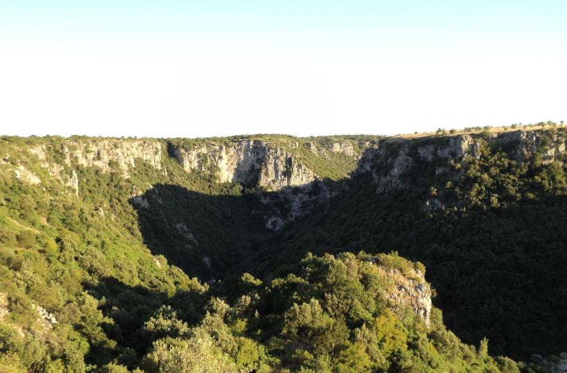 Laterza, recuperato il cadavere di un 17enne nella gravina: necessario intervento del soccorso speleologico