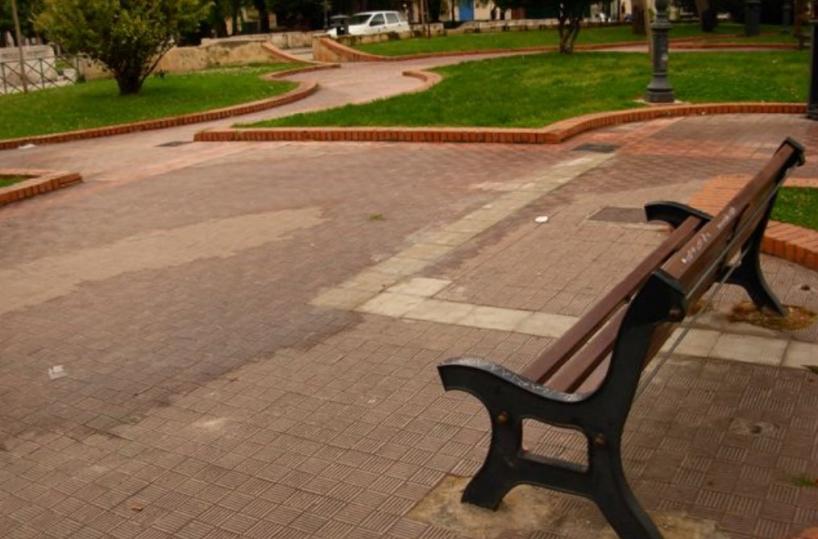 Manfredonia, colpiti da un ramo mentre erano su una panchina: morto il secondo anziano dopo 5 mesi di agonia