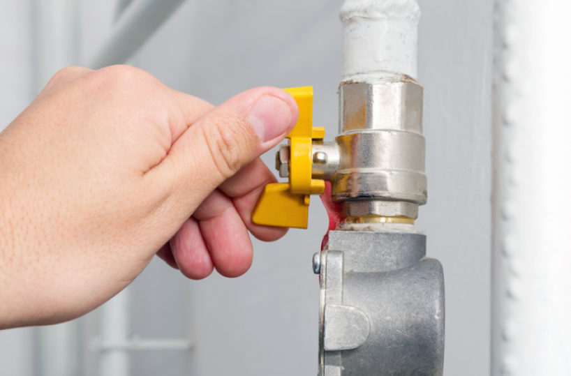 Bitonto, danneggiata una condotta del gas durante lavori: zona già messa in sicurezza