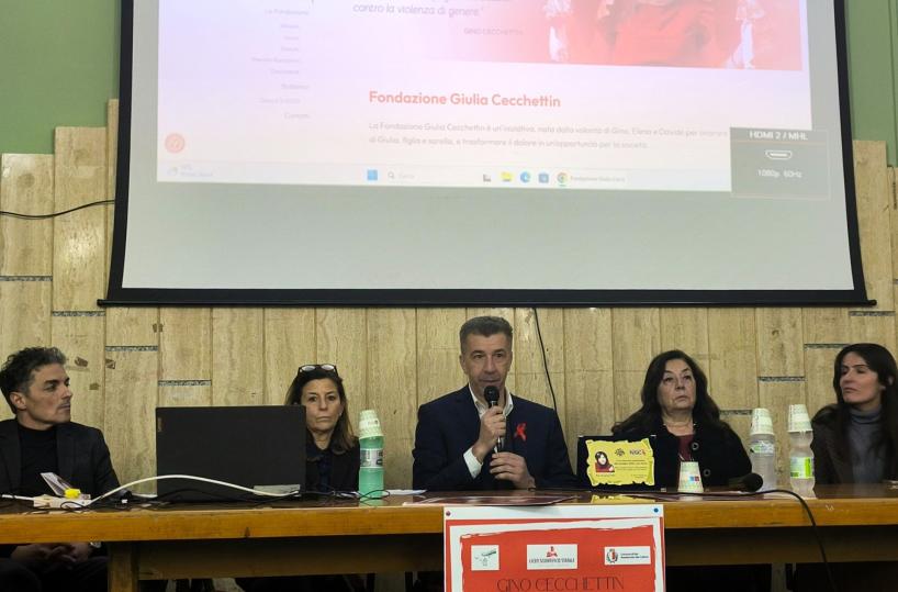 Bari, Gino Cecchettin incontra gli studenti del Liceo Scacchi e presenta il libro «Cara Giulia»