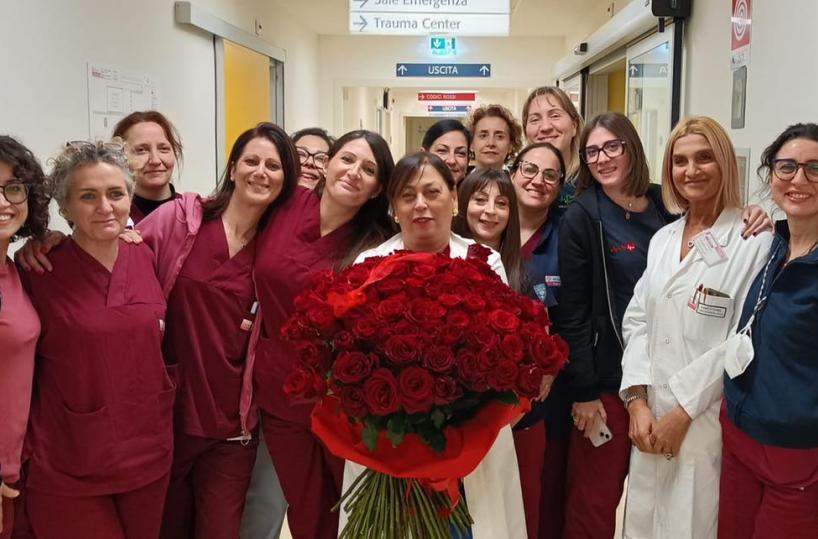 Non solo criticità: a Lecce un paziente invia 101 rose rosse al personale del Pronto Soccorso per ringraziare dell'assistenza ricevuta