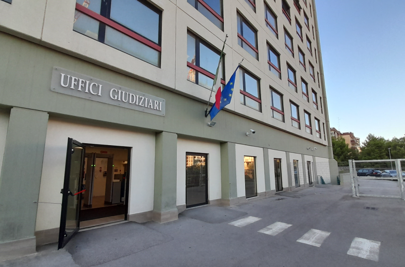 «Il rampollo dei Capriati era pronto ad un agguato», convalidato l'arresto per Christian e la cugina Loreta