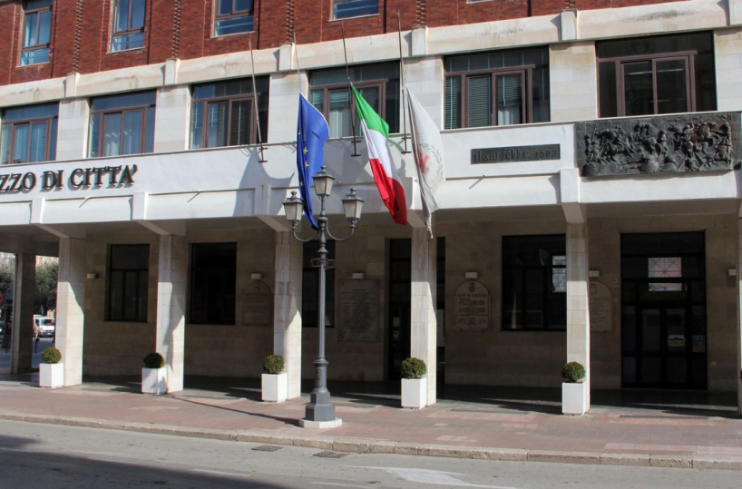 Barletta, la toponomastica è bipartisan: intitolazioni a Sergio Ramelli e Benedetto Petrone