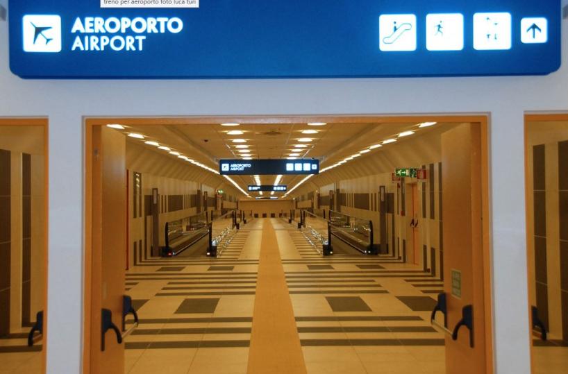 Bari, dopo il caso su metro e bus la polemica: «Chi arriva in aeroporto può prendere il bus Amtab»