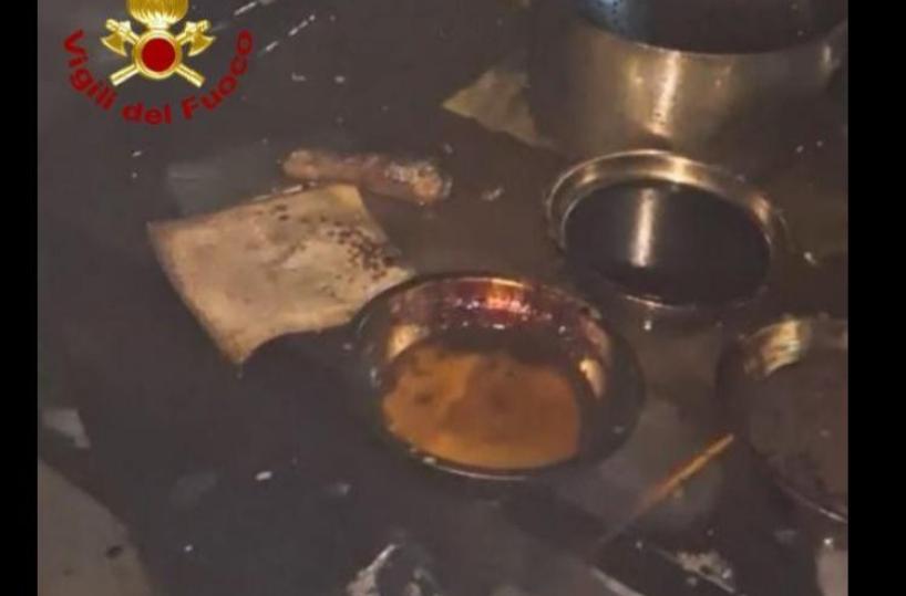 Bari, padella di olio bollente prende fuoco: fiamme in un ristorante di sushi del centro