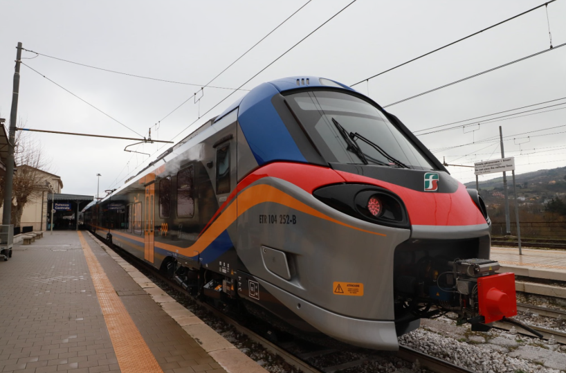Basilicata, rinnovata la flotta dei treni: si viaggerà in piena sicurezza