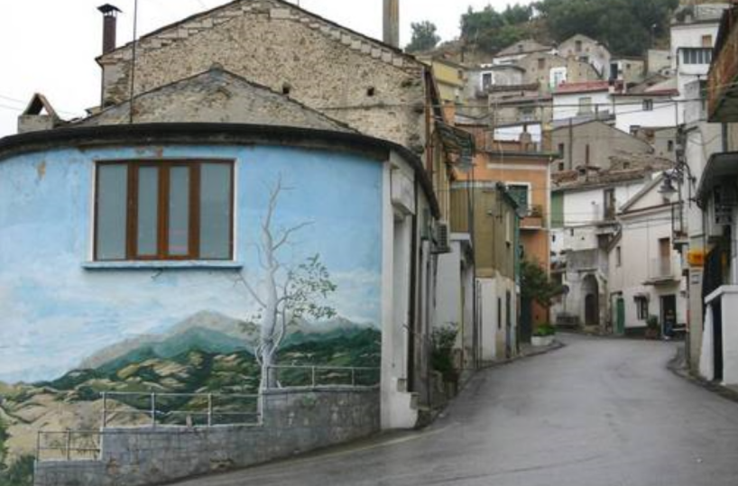 Castronuovo di Sant’Andrea, il Carnevale ha le maschere ispirate a Rocco Scotellaro