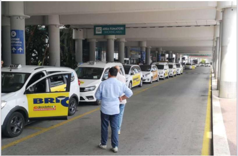 Bari, i tassisti contro Uber Black: «Concorrenza sleale, non escludiamo scioperi»