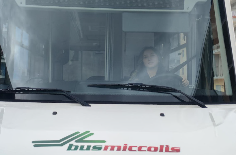 A Potenza in servizio la prima autista donna sui bus urbani Miccolis