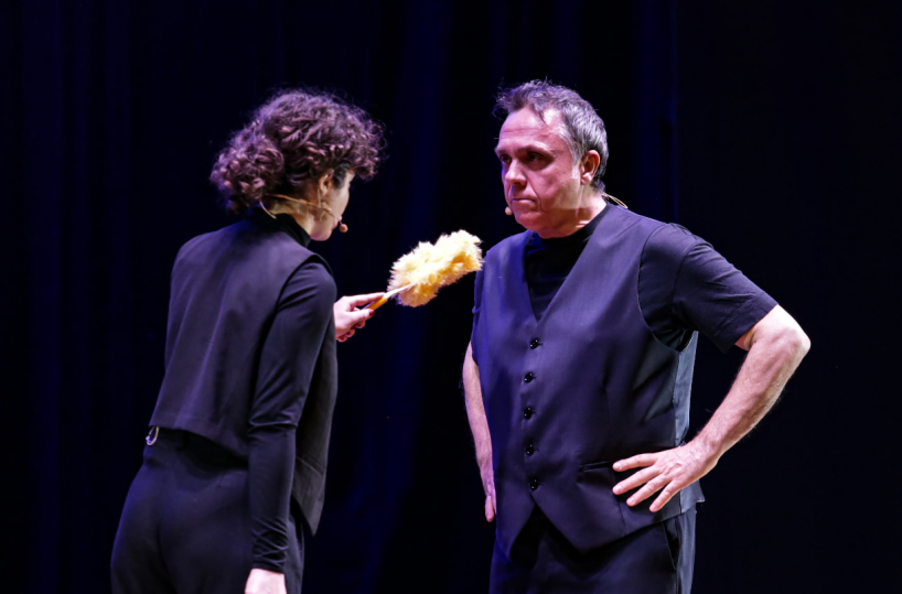 Lo show di Gabriele Cirilli in Puglia: «In famiglia si ride sempre»