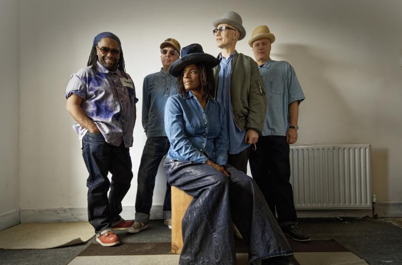 L'acid jazz dei Galliano torna in Italia con quattro appuntamenti: il 4 aprile tappa a Bari