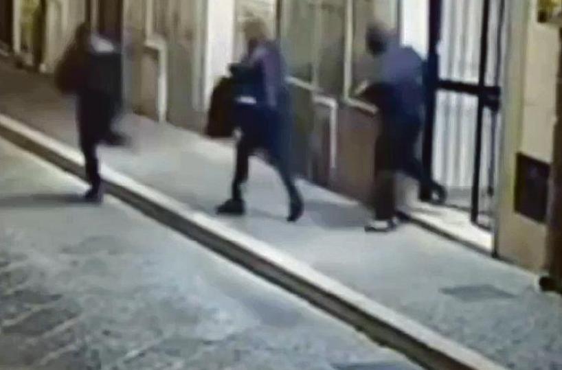 Foggia, intercettazioni e video inchiodano la banda di 8 rapinatori