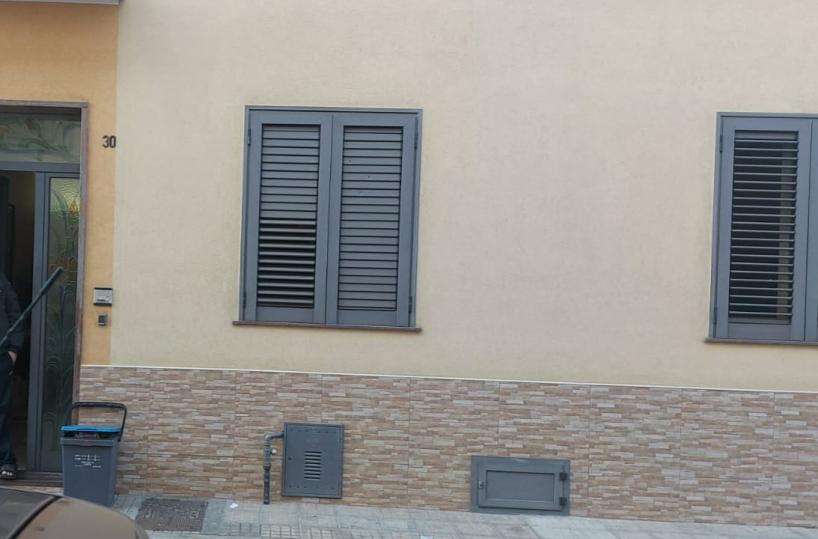 Monteroni, spari contro la finestra di casa di un pregiudicato ai domiciliari: si indaga