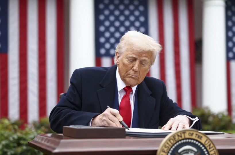 Altro che «vie en rose», così la linea di Trump distrugge le alleanze