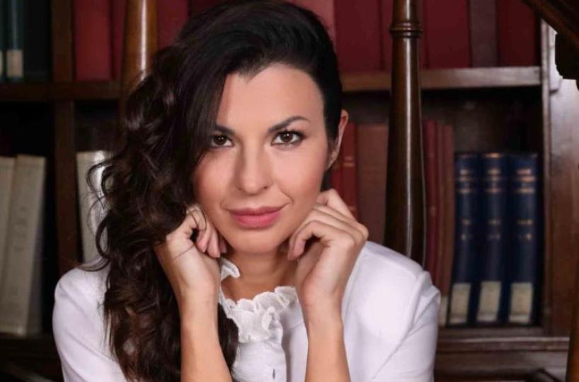 Ad un’anno dalla sua uscita nelle librerie, Claudia Conte presenta «La voce di Iside»