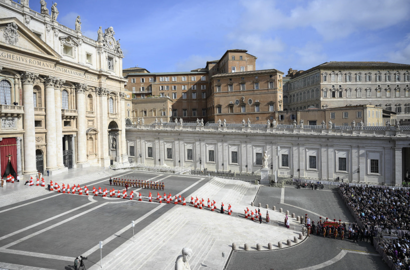 Quel vasto movimento internazionale di giovani economisti nato grazie alla sua lezione sulla &laquo;falsa antropologia&raquo;