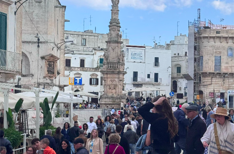 Turismo, inizio a gonfie vele: ponti d’oro, in Valle d’Itria a Ostuni c’è già il «tutto esaurito»