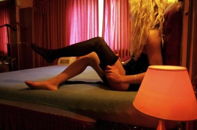 Trani, l'associazione culturale nascondeva una casa per incontri a luci rosse: arrestata una coppia di Corato