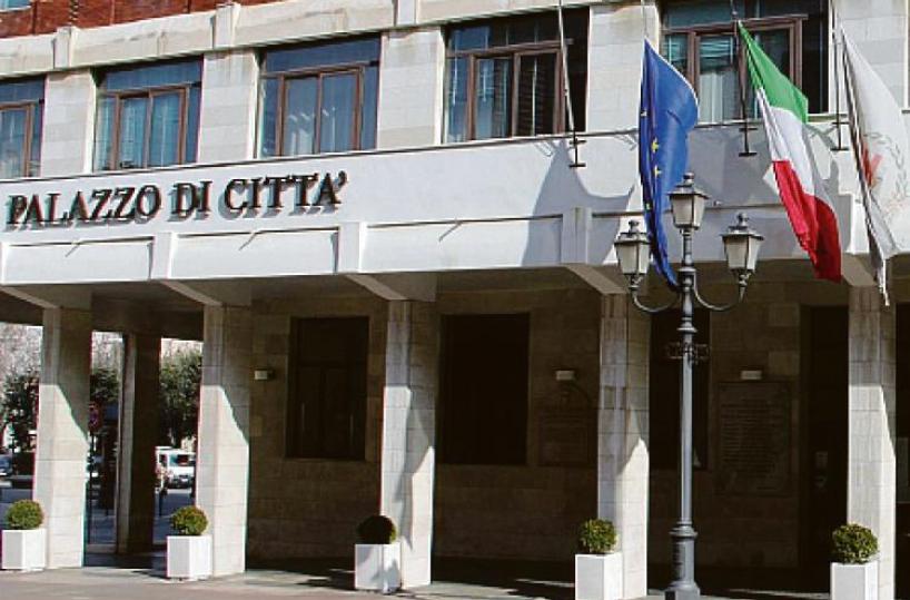 Barletta, i rincari della tassa rifiuti: «La colpa non è del comune. Ora vi spiego il perché dei rincari»