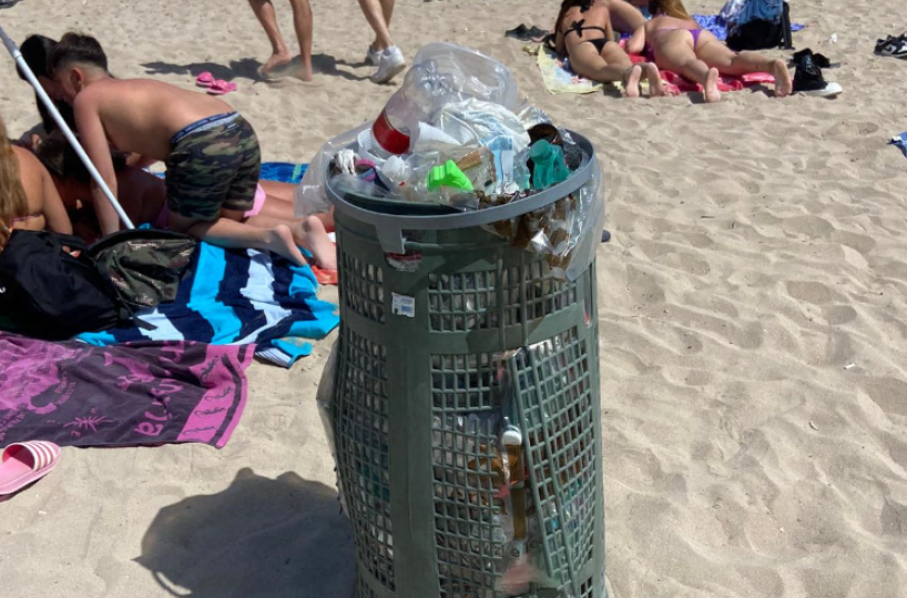 Bari e le spiagge cittadine: «Più sicurezza e pulizia o la spiaggia va in tilt»