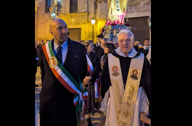Vito Leccese: «Il mio primo San Nicola con la fascia tricolore»
