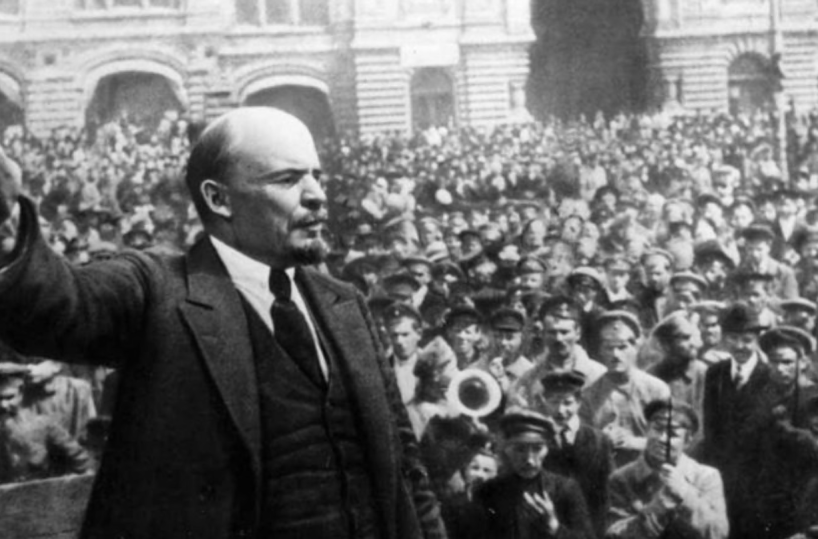 «Il testamento di Lenin spiega l’ambiguità della lotta per il potere», lo storico Canfora presenta il saggio a Bari
