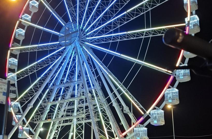 Bari, addio alla ruota panoramica: lascerà spazio a un villaggio per la movida