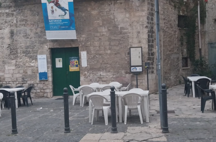 Bari Vecchia, scattano le sanzioni per la pizzeria abusiva davanti al Museo civico