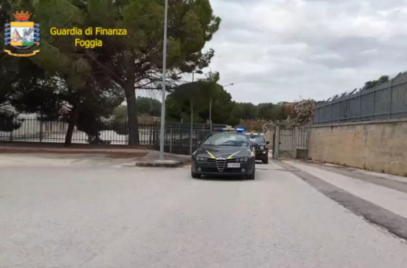 Manfredonia, rifiuti ammassati sul porto e non tracciabili: multe da due milioni di euro