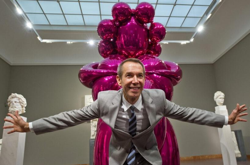 Vieste, le opere di Jeff Koons sbarcano in Gargano nella torre San Felice 