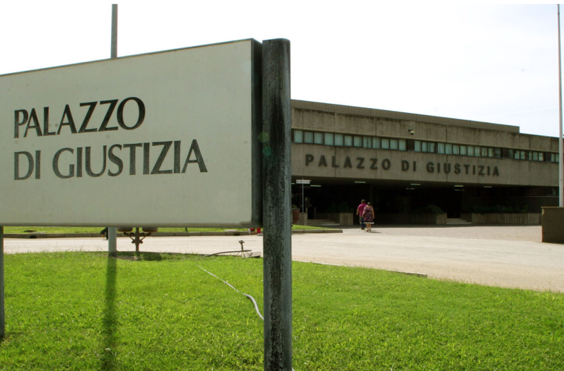 Vieste, in 33 passavano il badge e poi lasciavano la scuola: i nomi