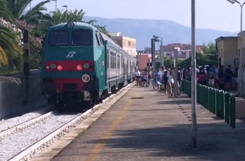 Rilanciare la Foggia-Manfredonia: treni tutto l’anno e non solo d’estate