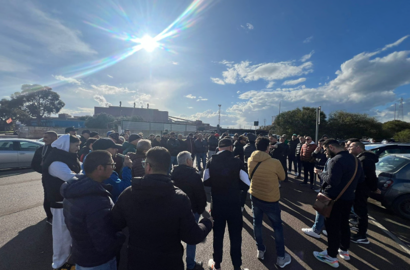 «In fabbrica né lavoro né salute»: il racconto di Giacomo, operaio indotto ex Ilva con una diagnosi di broncopneumopatia