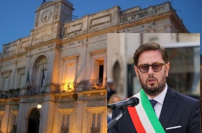 Appalti in cambio di tangenti, perquisizioni della Finanza: c'è anche il sindaco di Gioia del Colle