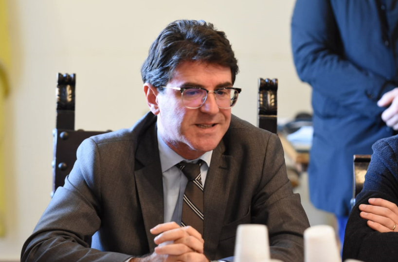 Maglie, revocata la sospensione del sindaco Toma: può tornare in Comune ma dovrà firmare in caserma