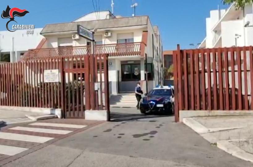 Fa irruzione armato in tre abitazioni: arrestato 32enne a Sannicandro di Bari