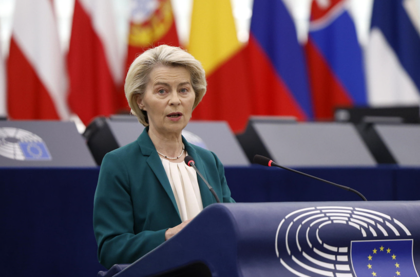 Con la censura a Usrula il cabaret di Macario e Totò appare nel Parlamento Ue
