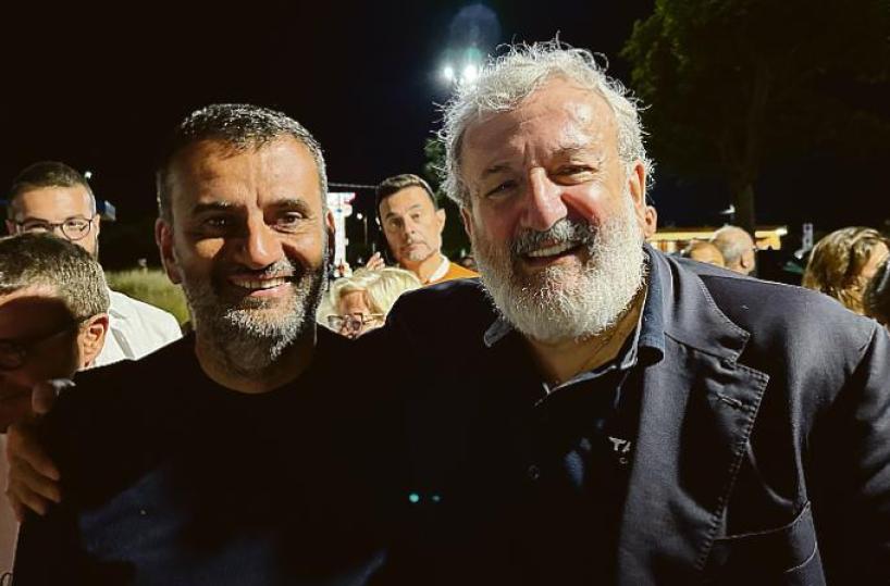 Gli Amleti Emiliano e Decaro, il dilemma candidature davanti alla porta vuota
