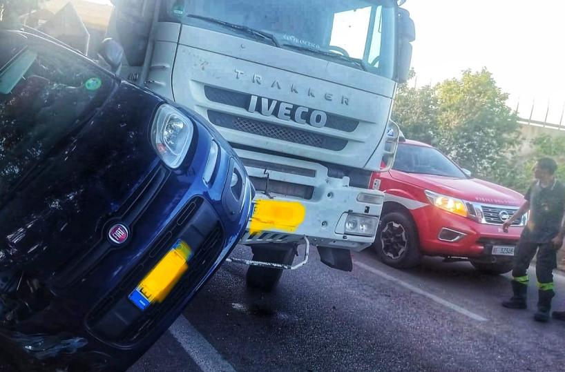 Auto contro tir a Gallipoli: il conducente sembrava illeso, morto dopo giorni in ospedale