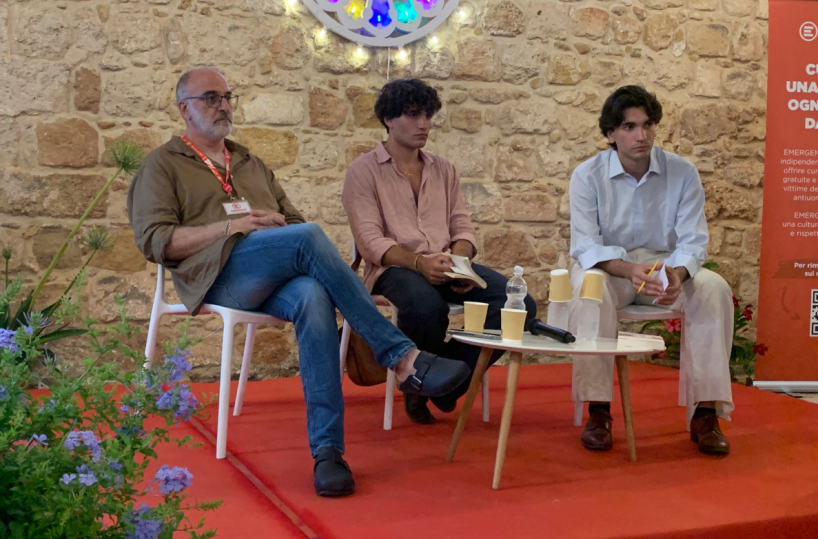 Brindisi, mentre presentano libro su Gaza i ladri rubano la loro auto: disavventura per gli autori Tosti e Bocchinfuso