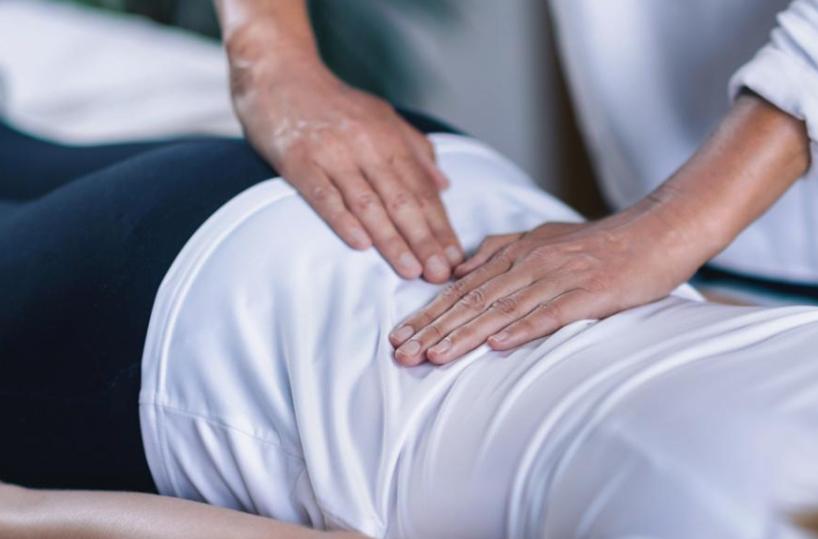Salento, dà droga a una donna e pubblica il video: finto pranoterapeuta finisce in carcere